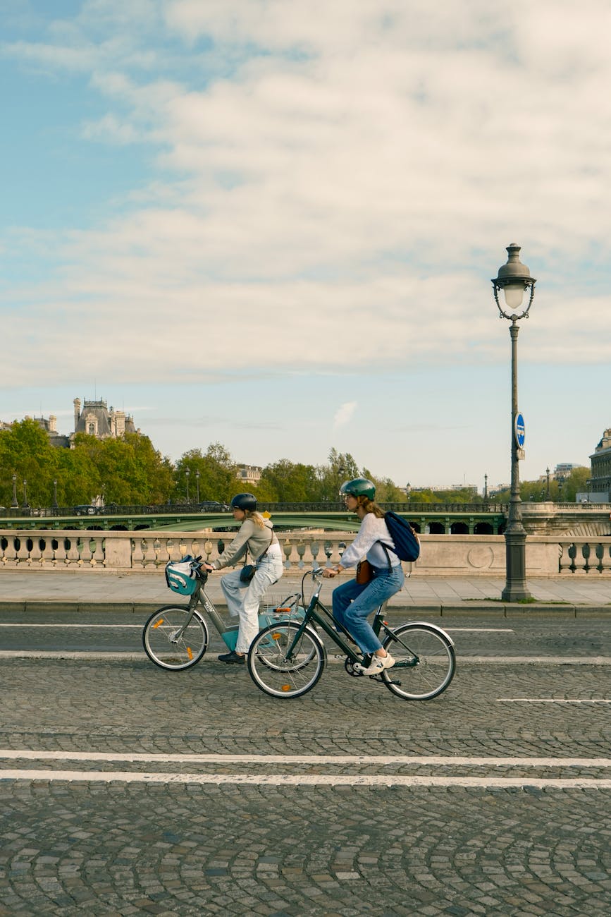 cyclists enjoying a scenic ride in paris